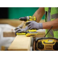Stanley FMC600D2 Perceuse Visseuse 18V 2Ah Coffret -Outlet Scie à main et lames de scie Store 30610920 5